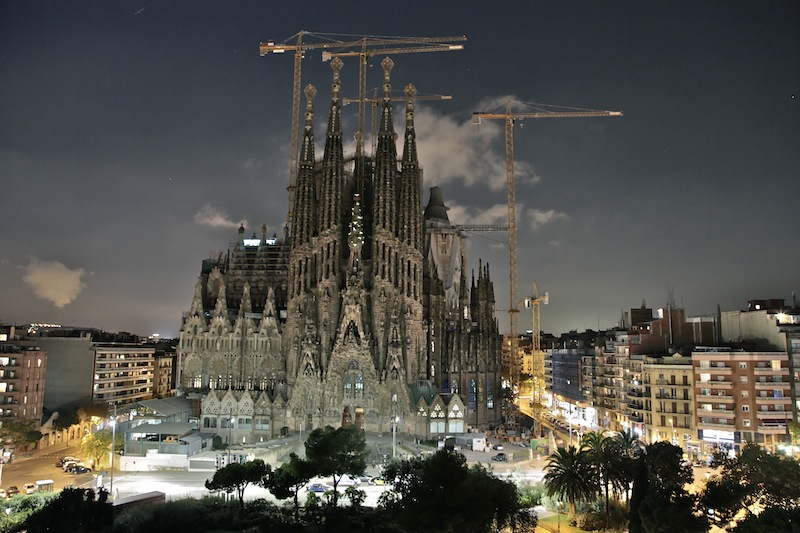sagrada-familia-terrace-night-view2